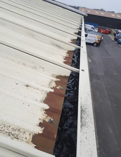 commercial warehouse gutter clean